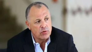 أزمة المكسرات تثير الجدل: هاني أبو ريدة يرد على تصريحات برنامج محترفين وربع